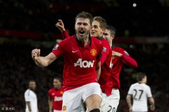 欧冠首轮综述：利物浦补时绝杀马竞，凯恩双响拜仁3-1切尔西