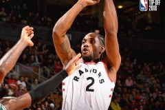 湖人、雄鹿队新赛季争抢约基奇，内线战局悬念重重